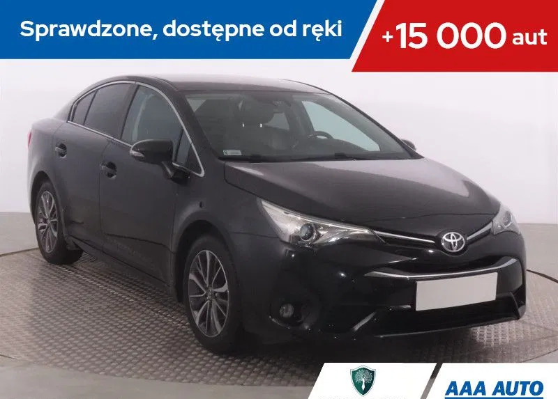 toyota piotrków trybunalski Toyota Avensis cena 63000 przebieg: 133825, rok produkcji 2015 z Piotrków Trybunalski